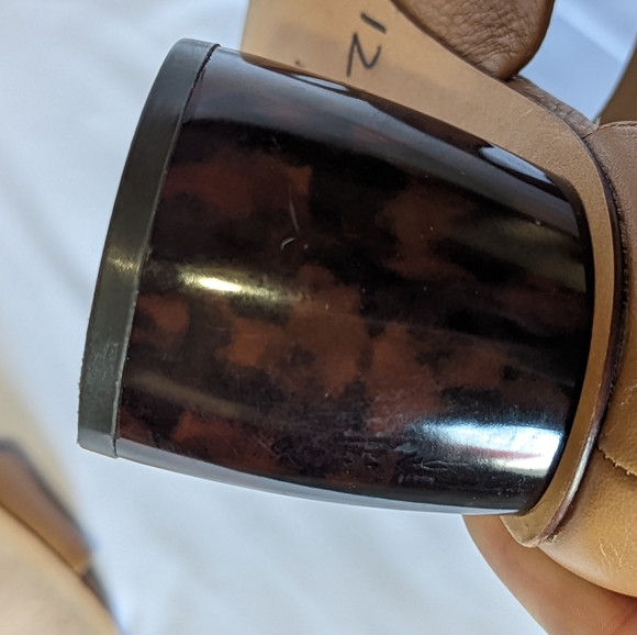 Antonio Melani Sandal with Tortoise shell round heel. - Picture 7 of 8